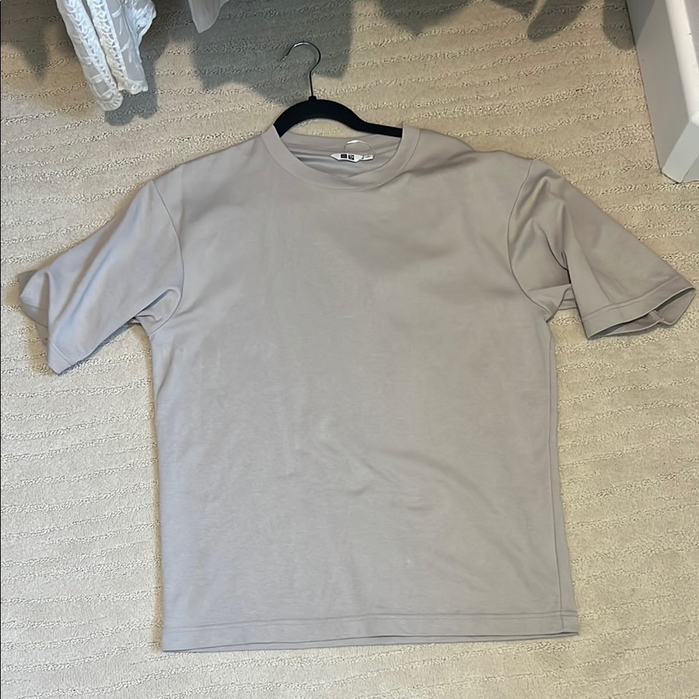 Men's Uniqlo T-Shirt